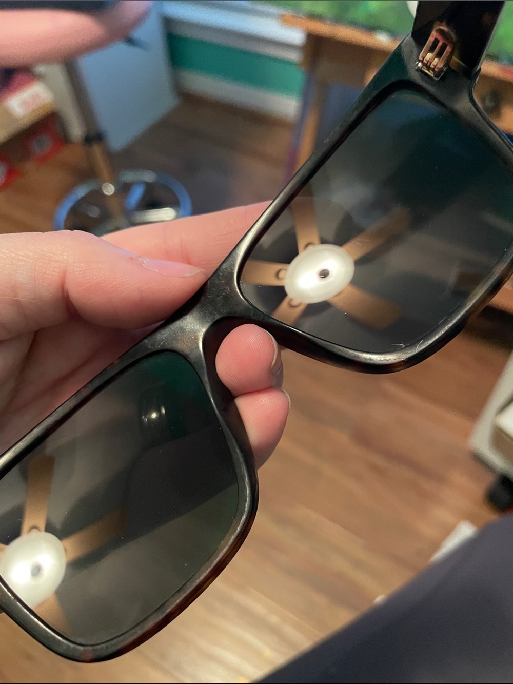 Versace Tortoiseshell Sunglasses with Black Lenses and Gold Logo Plaque - Picture 13 of 13